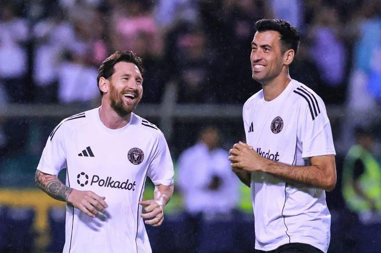 Barcelona Legend Sergio Busquets to Retire at End of Season