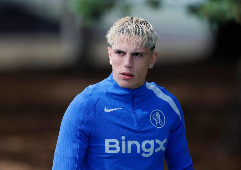 Garnacho Set for Chelsea Start in Old Trafford Reunion