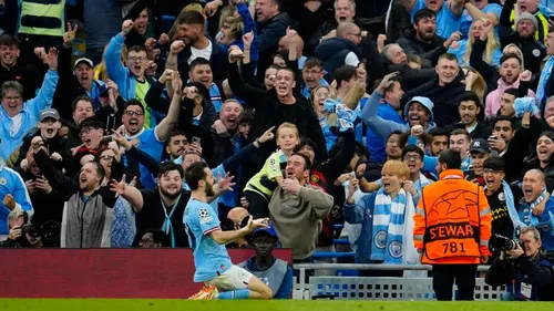 Manchester City survive 5-4 Premier League thriller as Fulham storm back